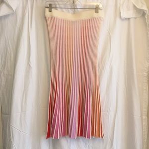 Pleated knit skirt, size large